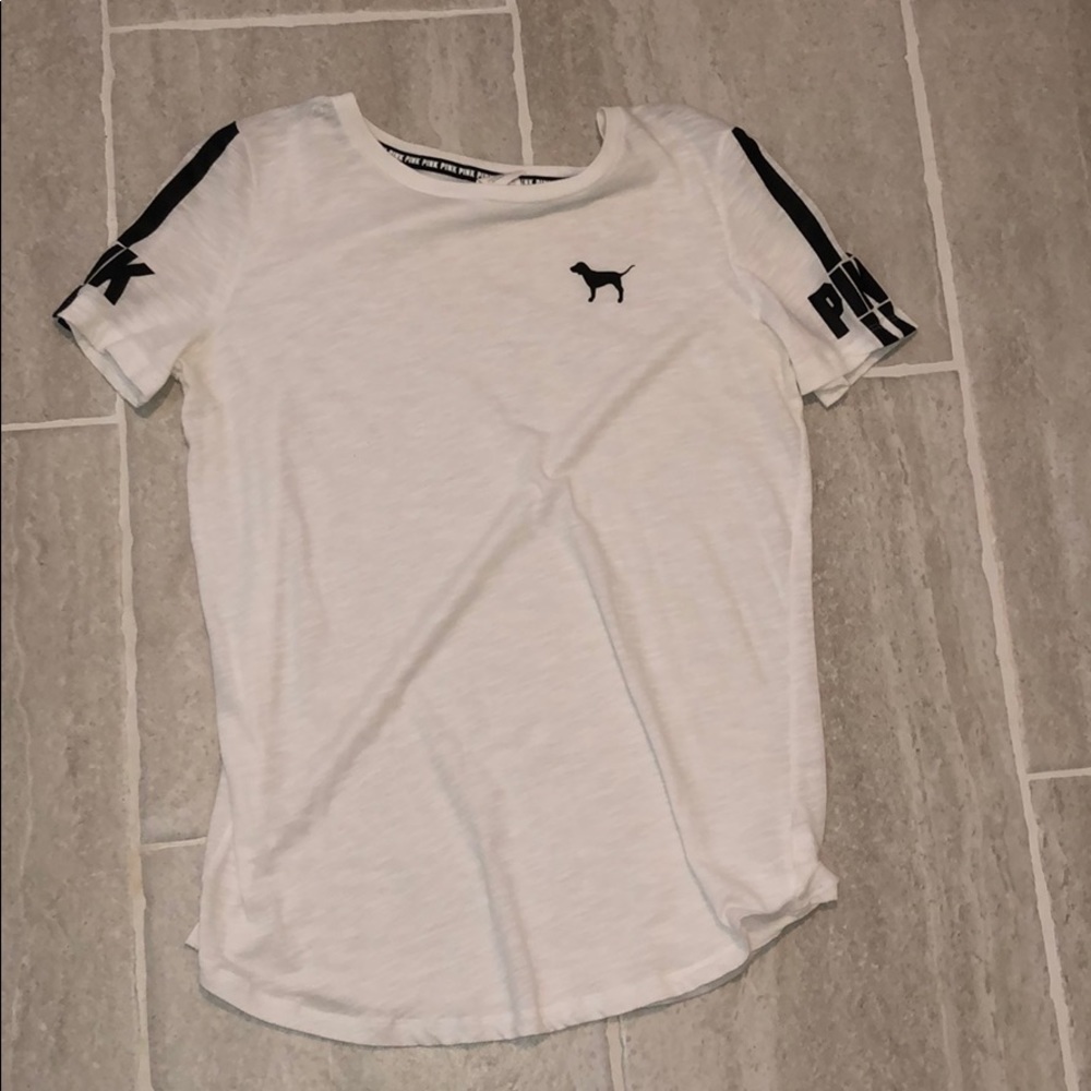 Victoria’s Secret PINK tee